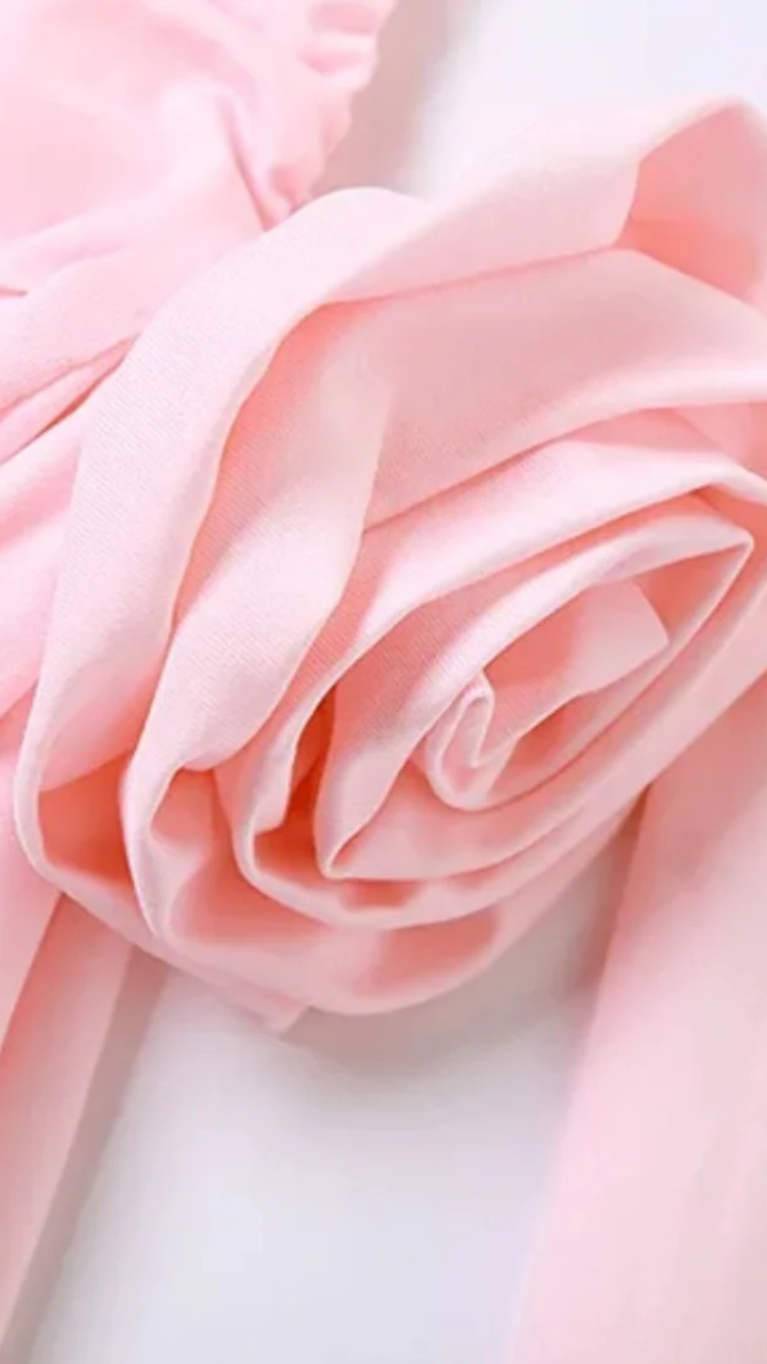RoseCharm Off-Shoulder Langarmkleid